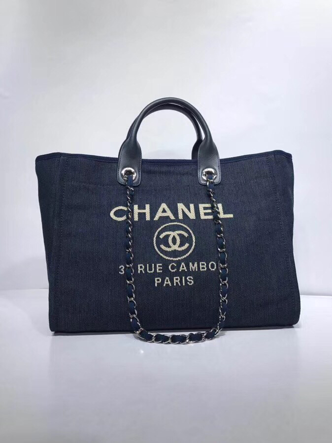Ch**el shopping bags